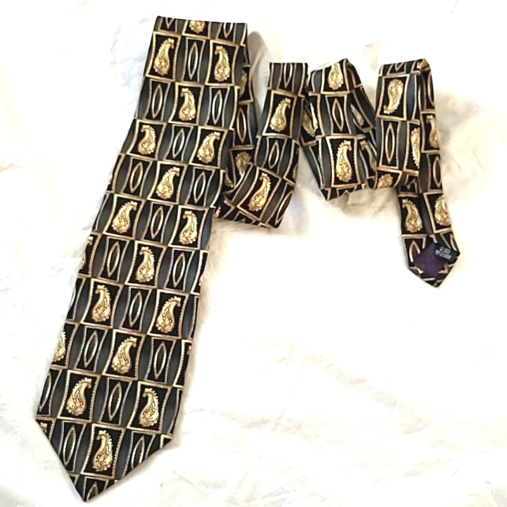 Vintage Rare CHRISTIAN DIOR Monsieur Men's Silk Tie Made In Canada